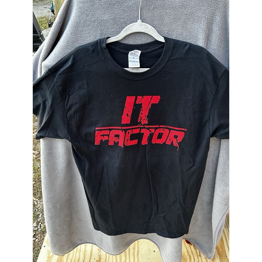 Bobby Roode Off The Chain It Factor Large T-Shirt